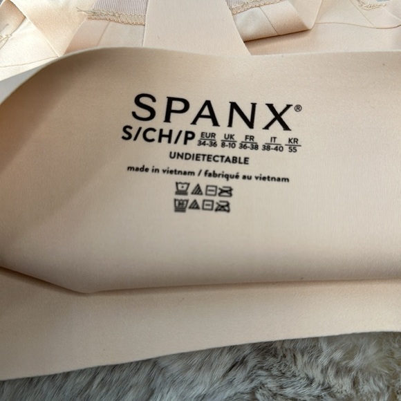 SPANX | Undie-tectable® Smoothing Thong, in Soft Nude, Size S, NWT - Picture 6 of 11